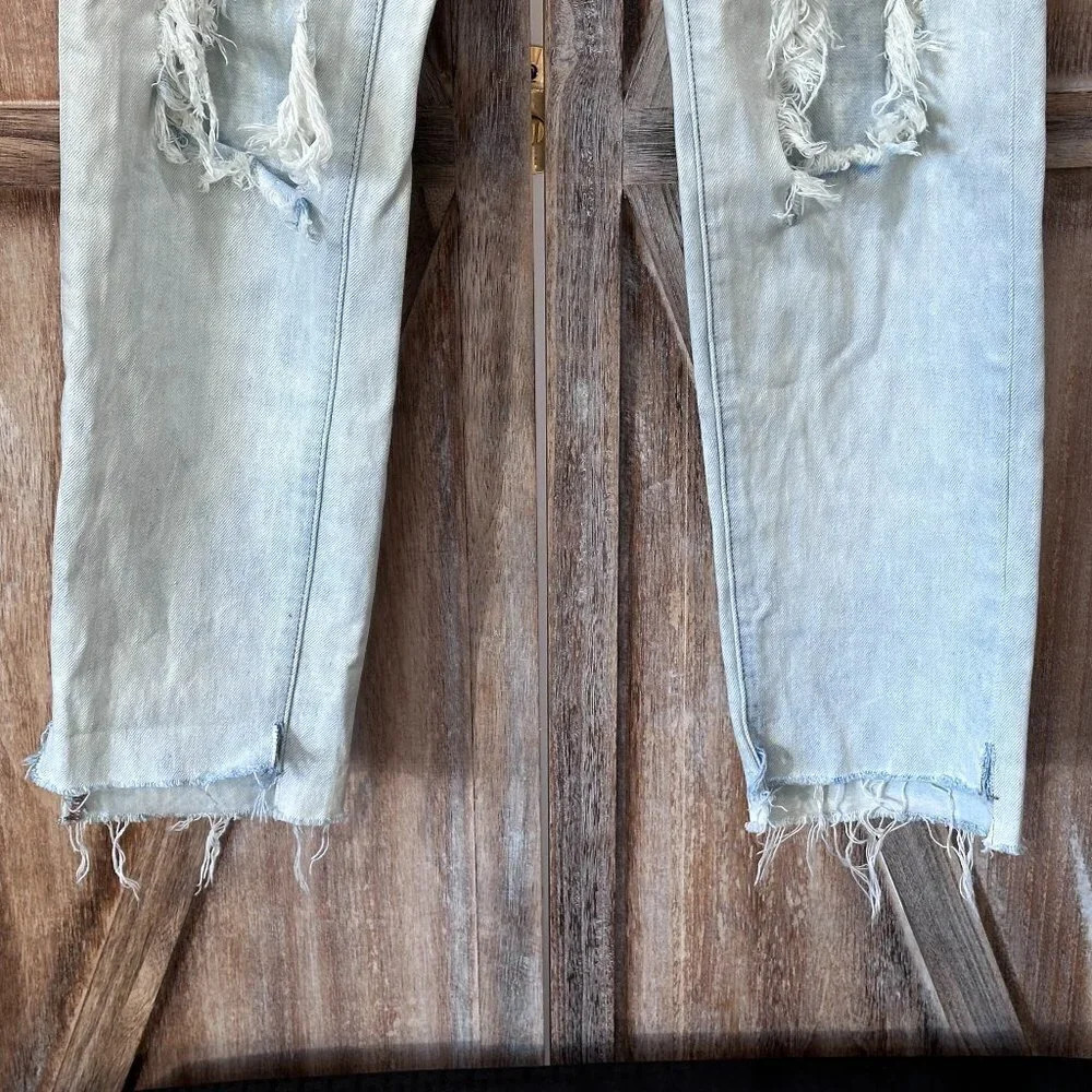 One x One Teaspoon High Waist Awesome Baggies Light Wash Destroyed Jeans - Picture 10 of 11